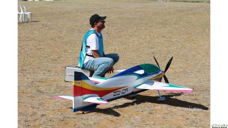 El Totorense Leo Ambroggi entre los 25 mejores aeromodelistas del mundo