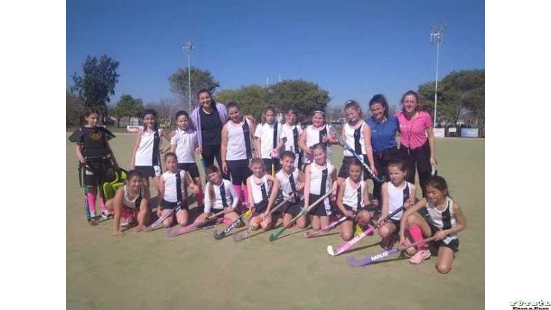 Hockey de inferiores: Alma Juniors recibió a Banco Provincial