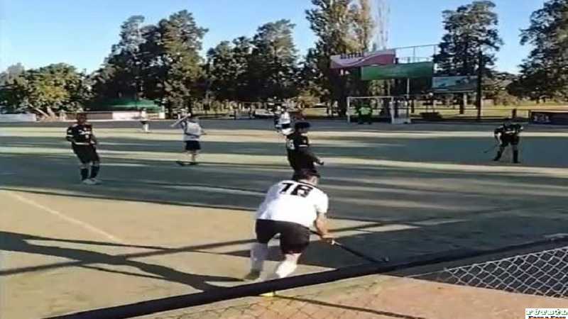 HOCKEY:  Los caballeros de Alma Juniors golearon a Sauce Viejo