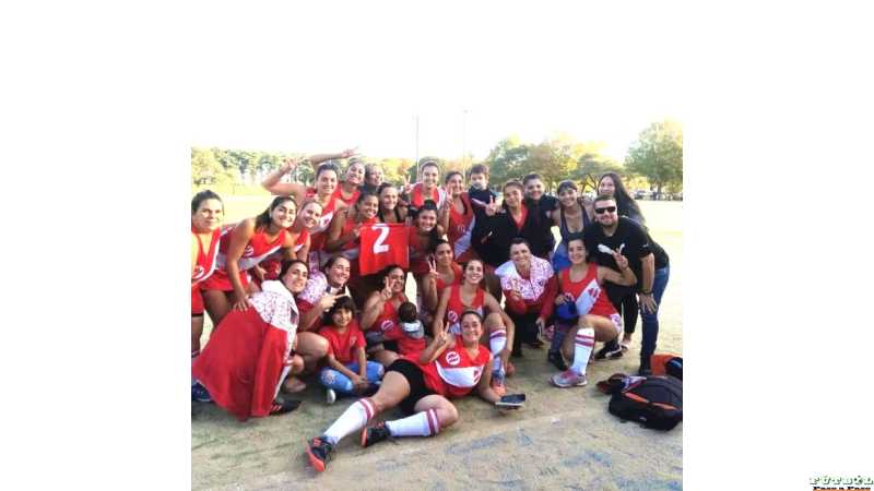 Hochey Juv Unida gano el clasico ante Sarmiento de Humboldt