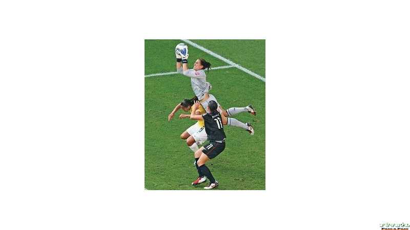 Resultados y Tablas de posiciones luego de disputarse la fecha 13 del Torneo Femenino Central fué Campeón