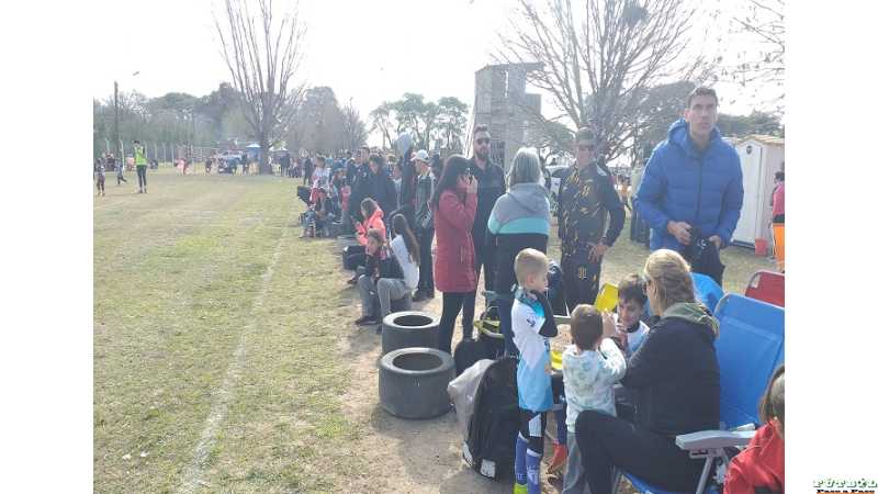 Exito torneo Juv Unida de Humboldt 9na Div homenaje a Tumi Gonzalez (ver 17 fotos)