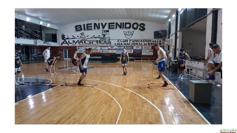 Almagro inició pretemporada rumbo al Federal