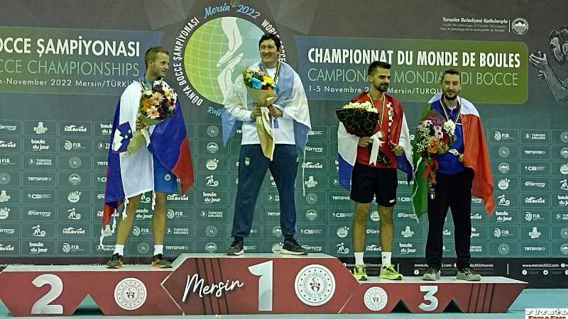 Confederación Argentina de Bochas ¡CAMPEONES DEL MUNDO! Argentina en lo más alto del podio con Guillermo Montemerlo. Campeón en Individual en el Mundial del estilo Zerbín en Mersín, Turquía