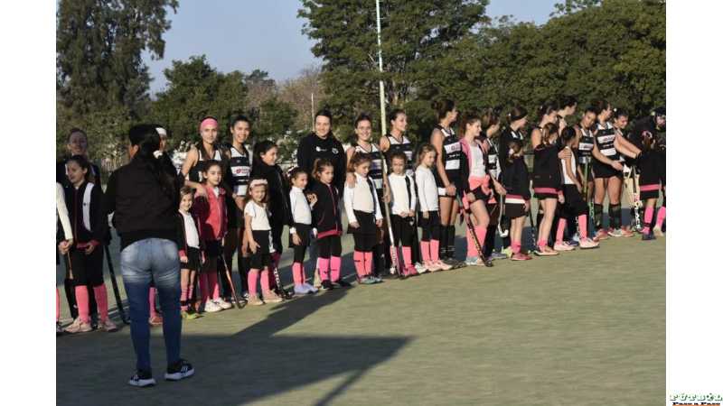 Alma Juniors venció a Náutico El Quilla en todas las categorías de Hockey.